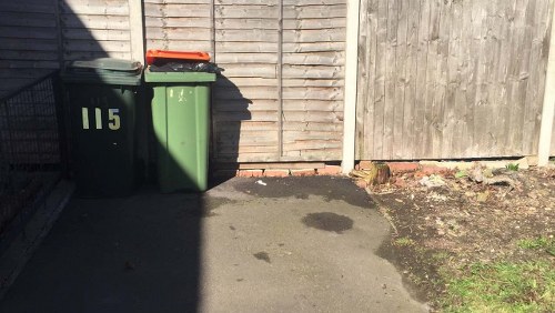 Recycling facility processing construction waste in Norbiton
